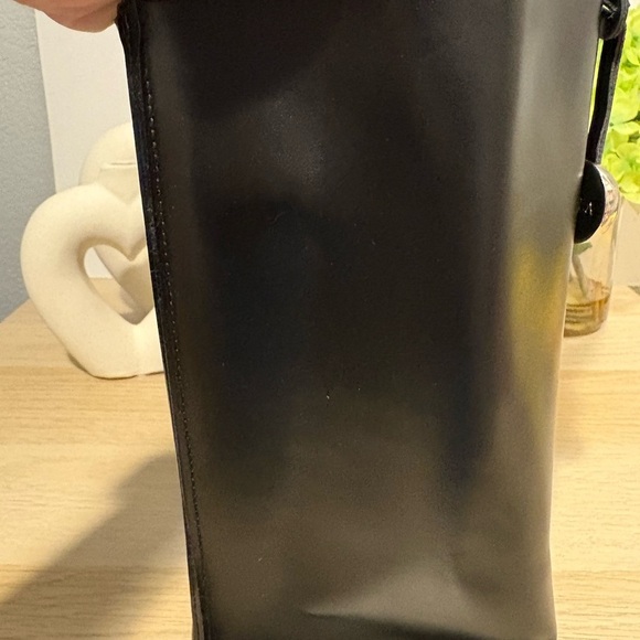 Furla Essential Black Leather Tote Bag - Picture 4 of 11